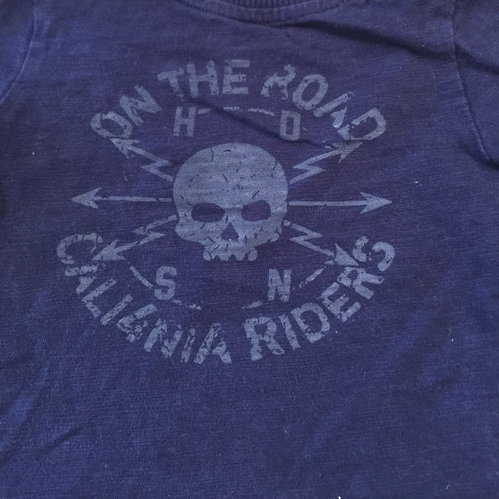 Shirt - Picture 2 of 3